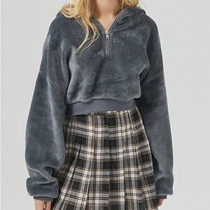 UO Bliss Fuzzy Fleece Hoodie Sweatshirt Size Small